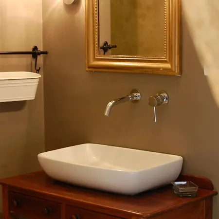 D'hote Et De Cantagrel Saint-Cirq-Lapopie