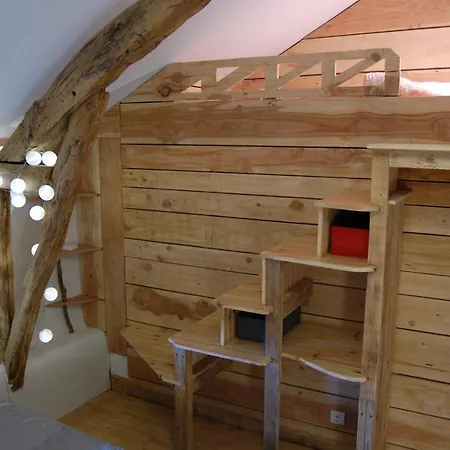 Bed & Breakfast D'hote Et De Cantagrel 3*