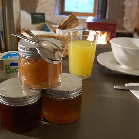 فندق مبيت وإفطار D'hote Et De Cantagrel 3*