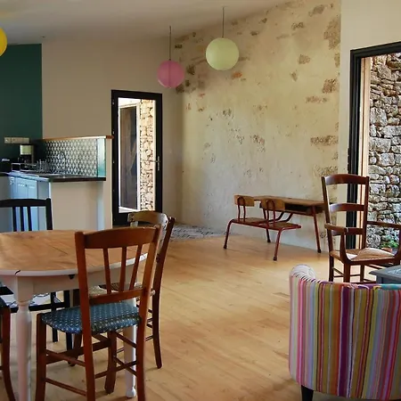 D'hôte Et De Cantagrel Couette-café Saint-Cirq-Lapopie